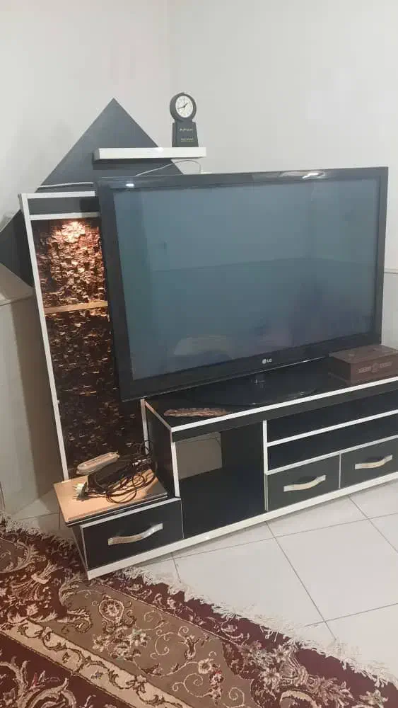 میزتلویزیون|میز تلویزیون|کاشان, پاپک|دیوار