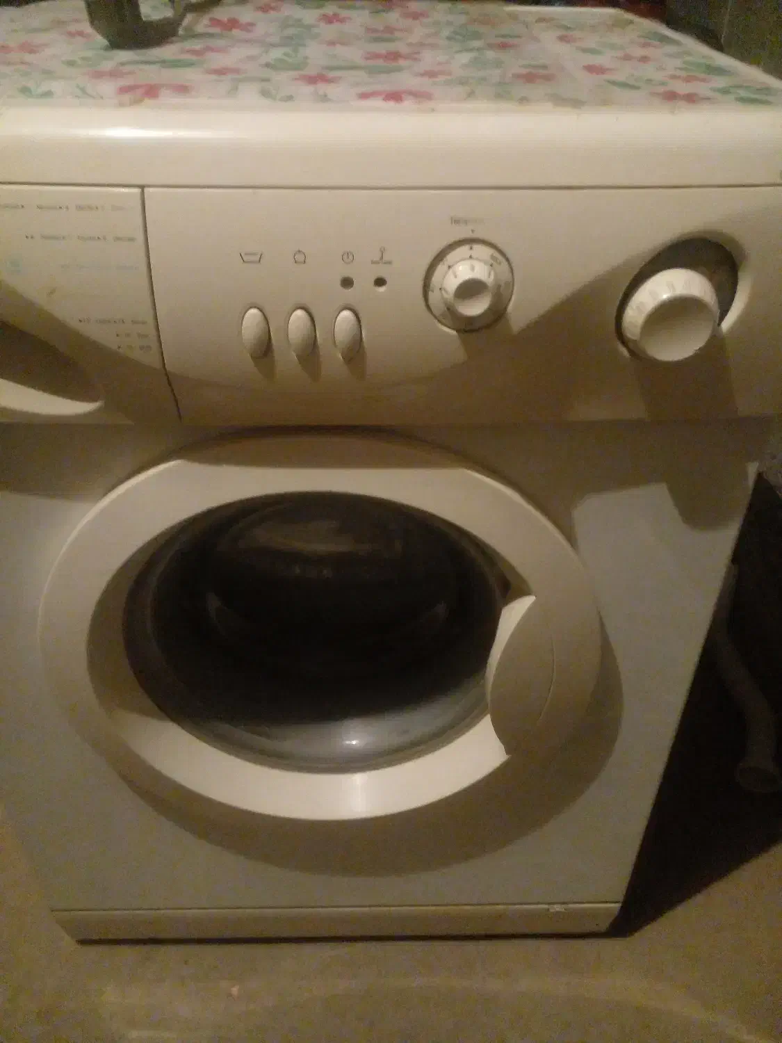 ماشین لباسشویی|ماشین لباسشویی و خشککن لباس|نیمبلوک, |دیوار