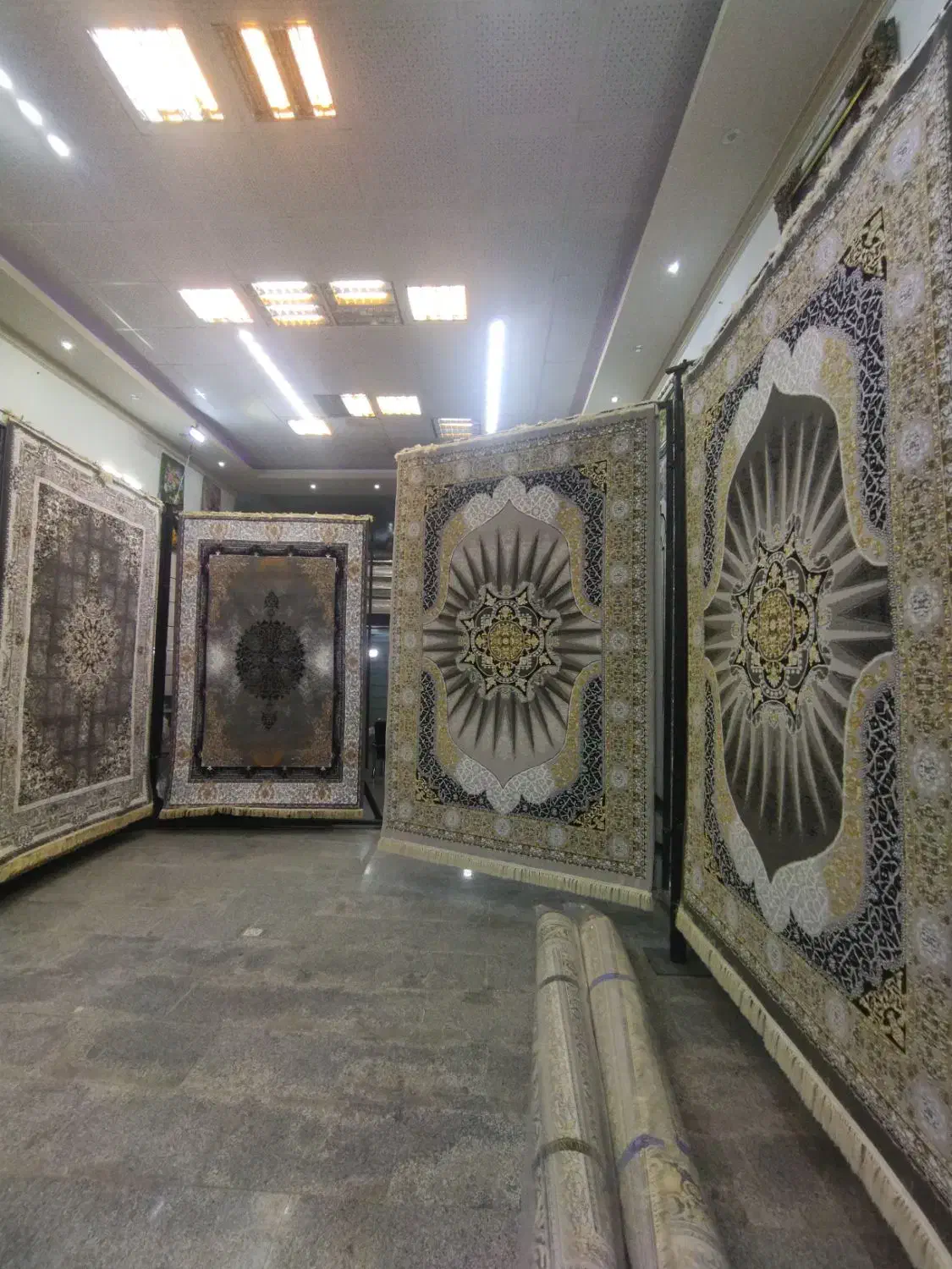 فرش دلسا|فرش|سلماس, |دیوار