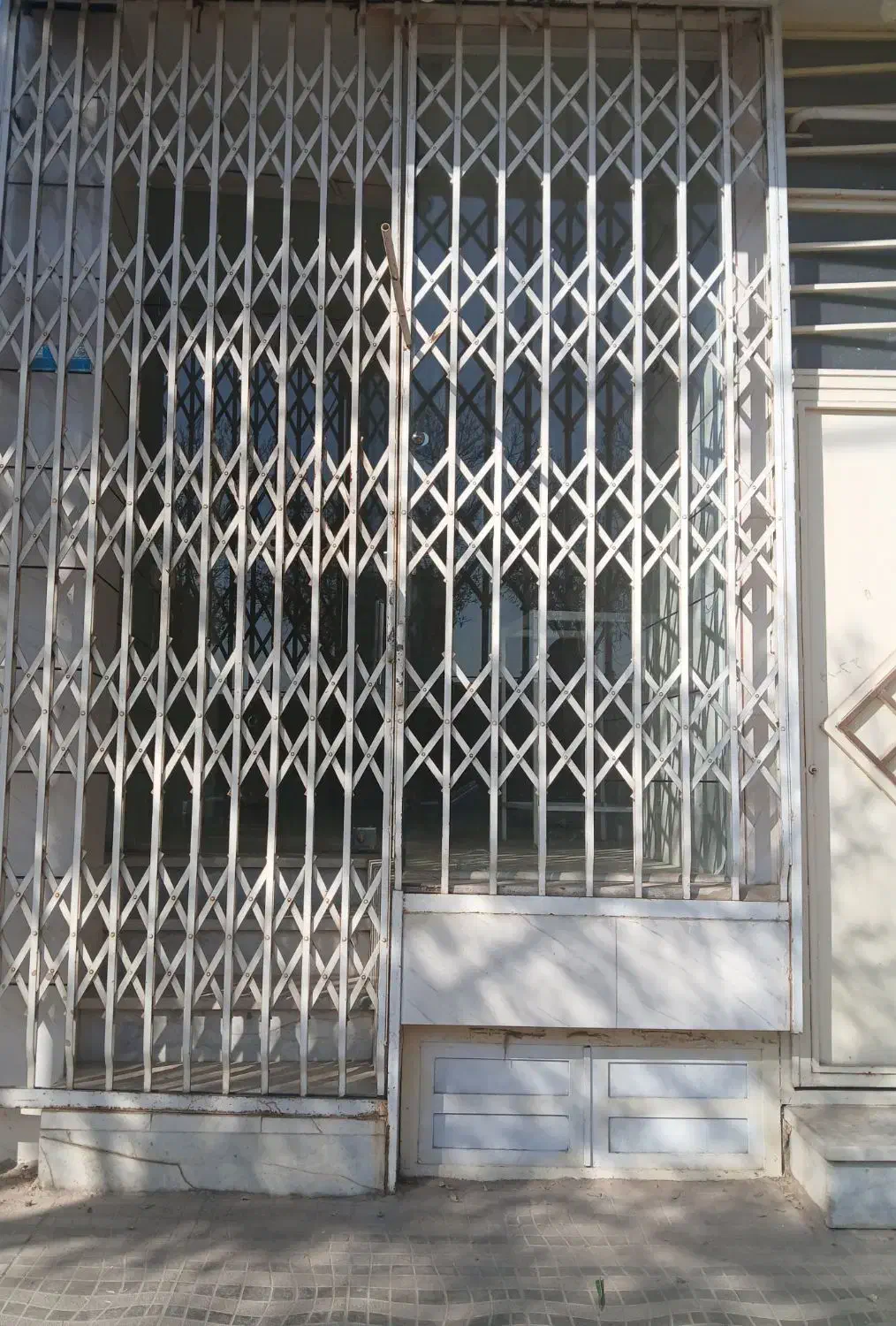 اجاره مغازه|اجارهٔ مغازه و غرفه|برخوار, |دیوار