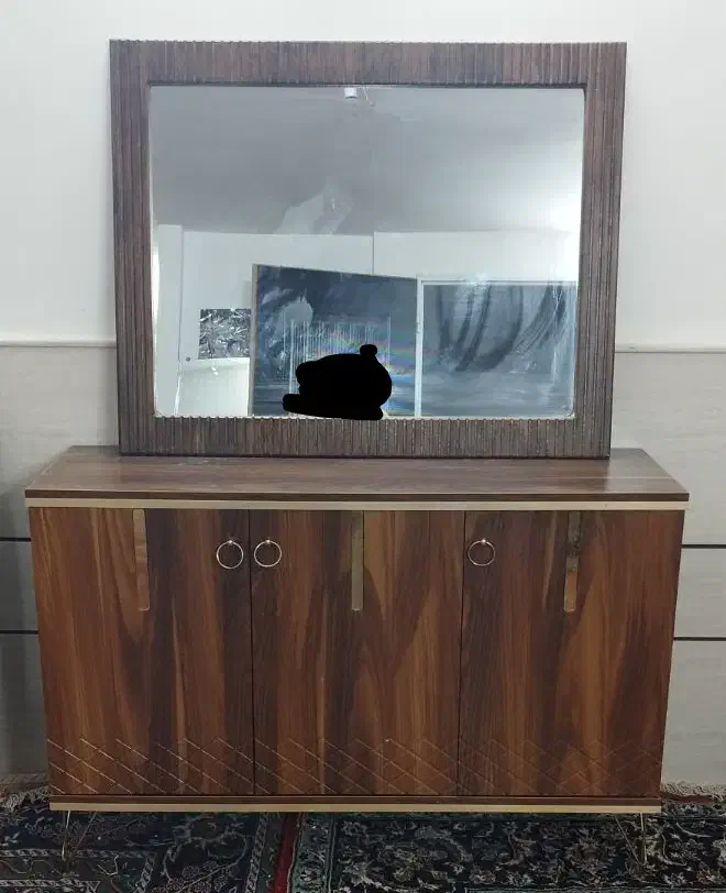 آینه و کنسول و میز تلویزیون|بوفه، ویترین، کنسول|کاشان, میدانگاه آقا|دیوار