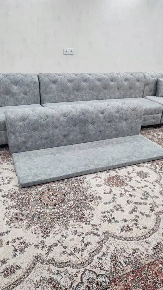 پشتی و کفه|پشتی|اهواز, کوروش|دیوار