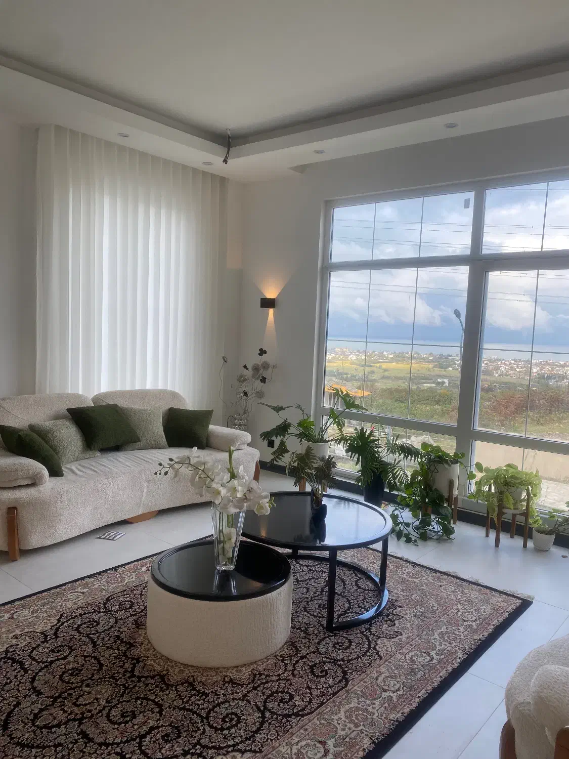 رهن ویلای جنگلی فرنیش با ویو ابدی دریا نوشهر|اجارهٔ خانه و ویلا|نوشهر, |دیوار