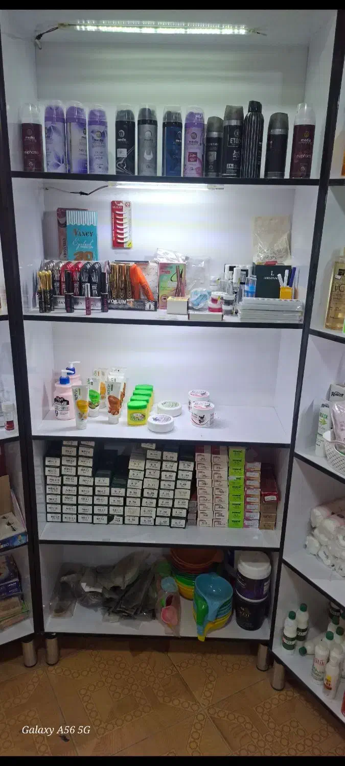 کل لوازم آرایشی وبهداشتی ب قیمت فاکتور بفروش میرسد|آرایشی، بهداشتی، درمانی|شال, |دیوار