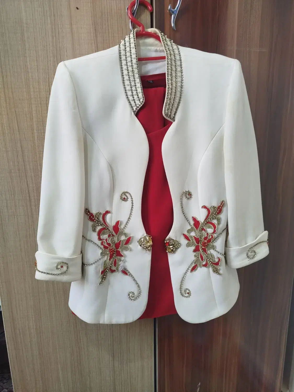 لباس مجلسی|لباس|گرمسار, |دیوار