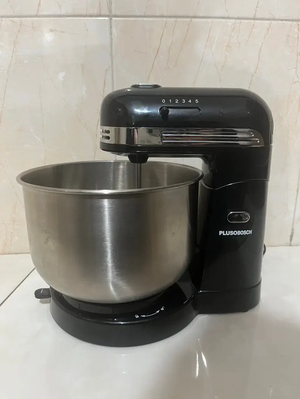 همزن کاسه دار|خردکن، آسیاب، غذاساز|همدان, |دیوار