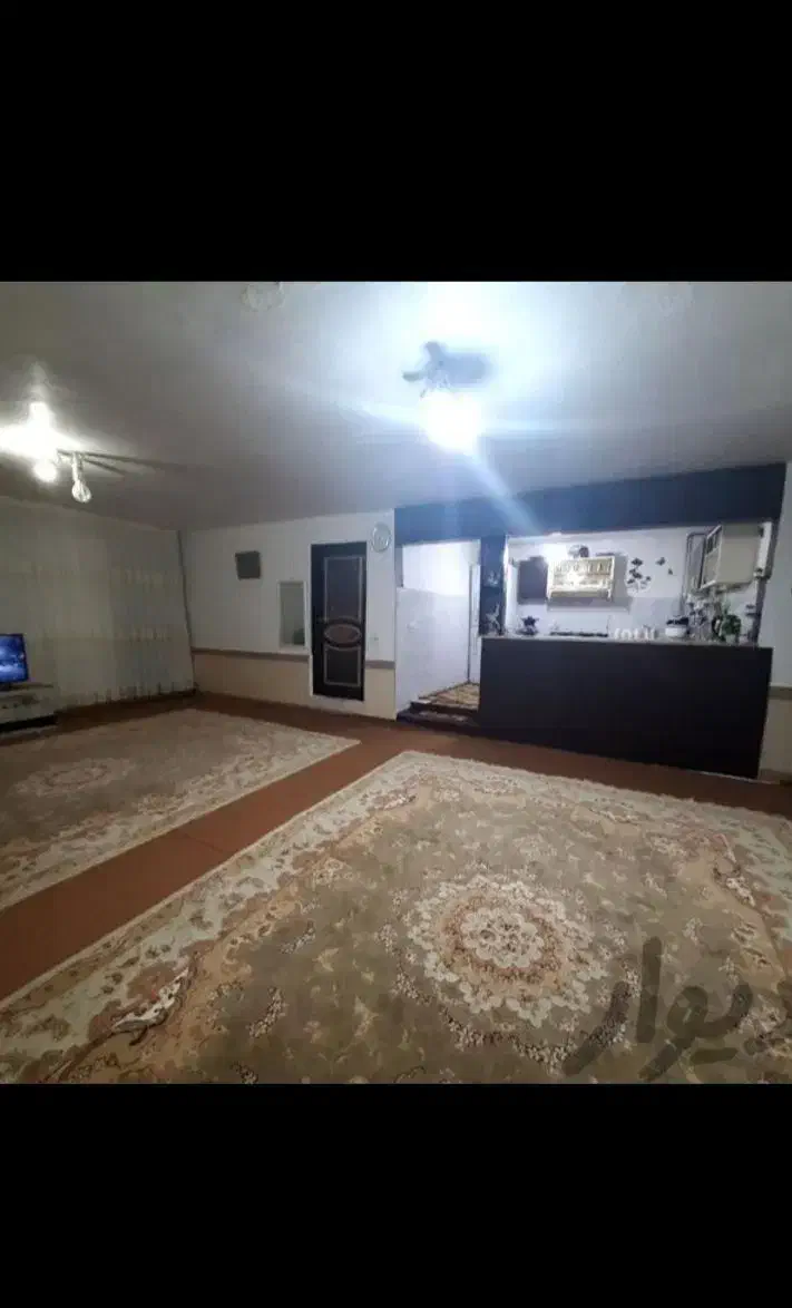 فروش منزل مسکونی همراه با مکان دامداری|فروش خانه و ویلا|فریمان, |دیوار