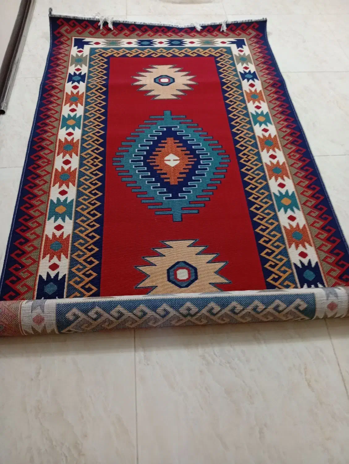 گلیم طرح گل پامچال|گلیم، جاجیم، گبه|شیراز, تندگویان|دیوار