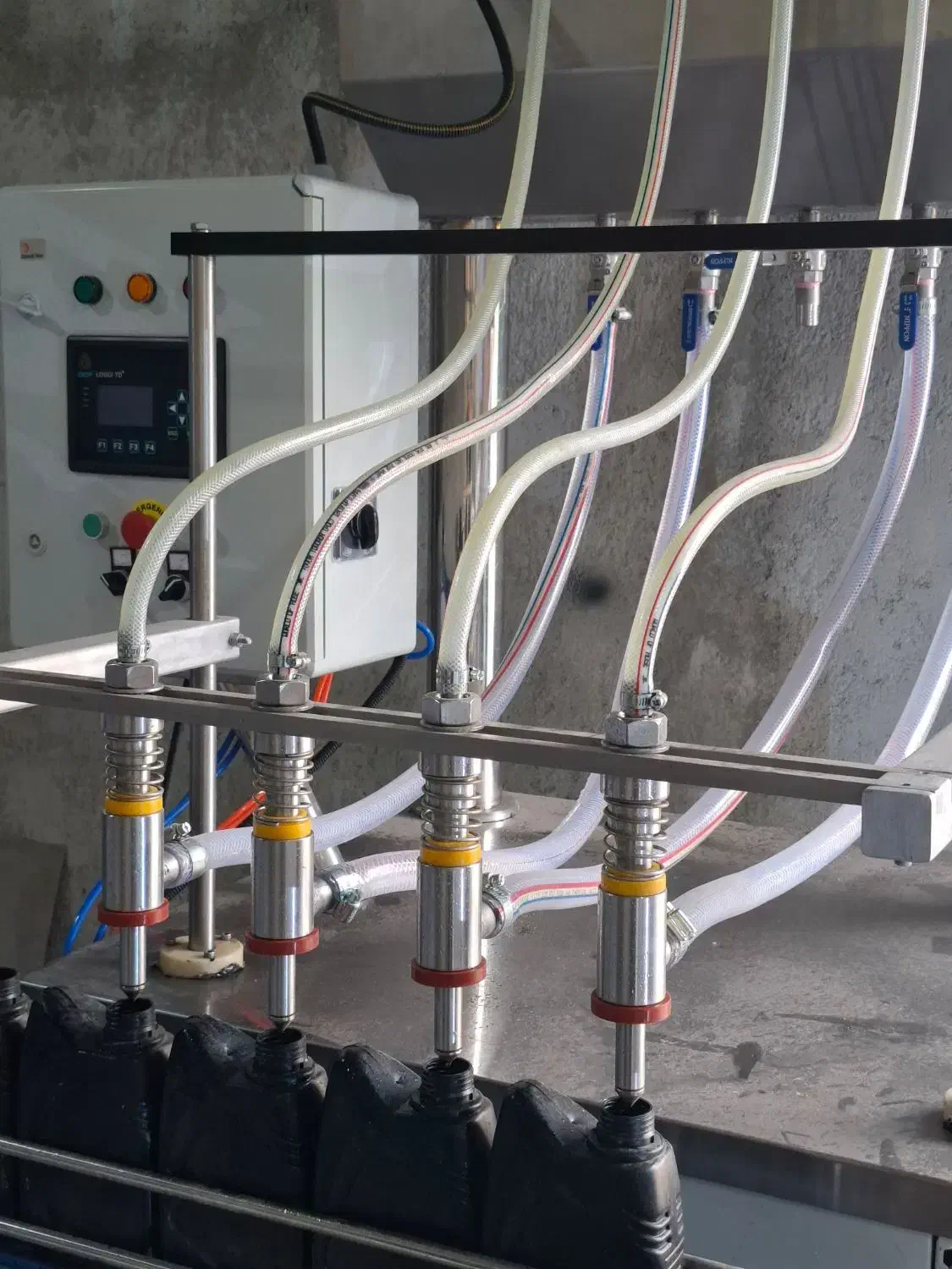 پرکن/۴نازله/ثقلی/رقیق|ماشینآلات صنعتی|قدس, شهرقدس|دیوار