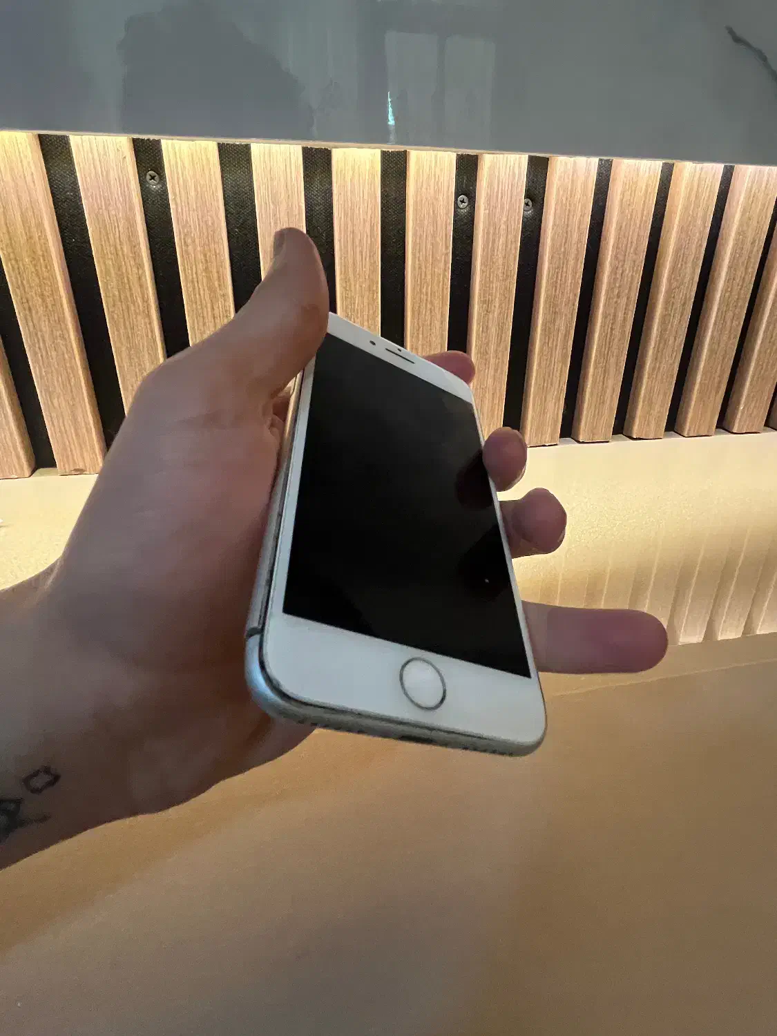 ایفون ۸ ۲۵۶ گیگ|موبایل|تهران, گلستان (شهرک راه آهن)|دیوار