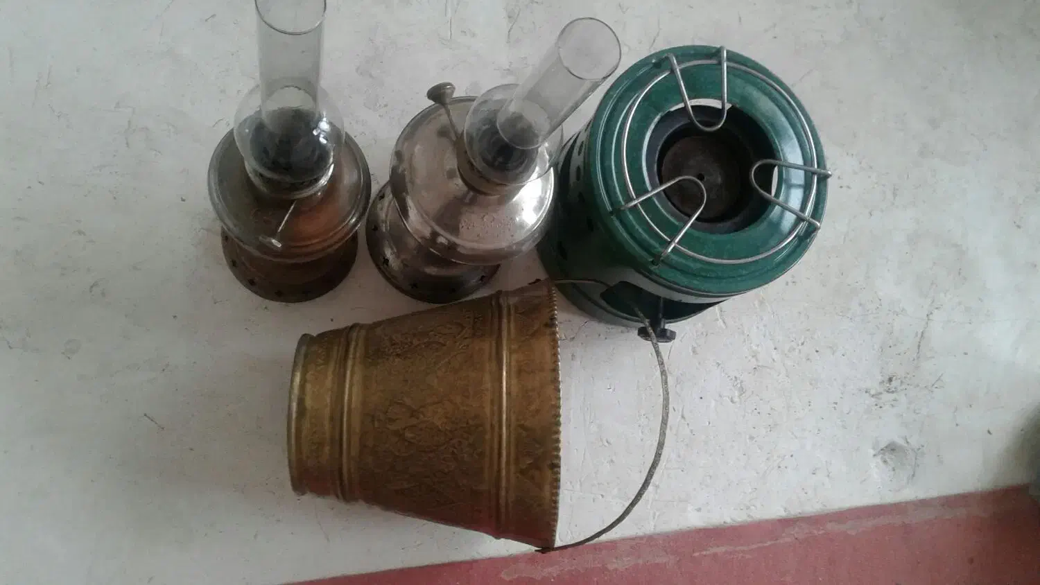 گردسوز چراغ برنجی قدیمی|کلکسیون اشیاء عتیقه|اقبالیه, |دیوار