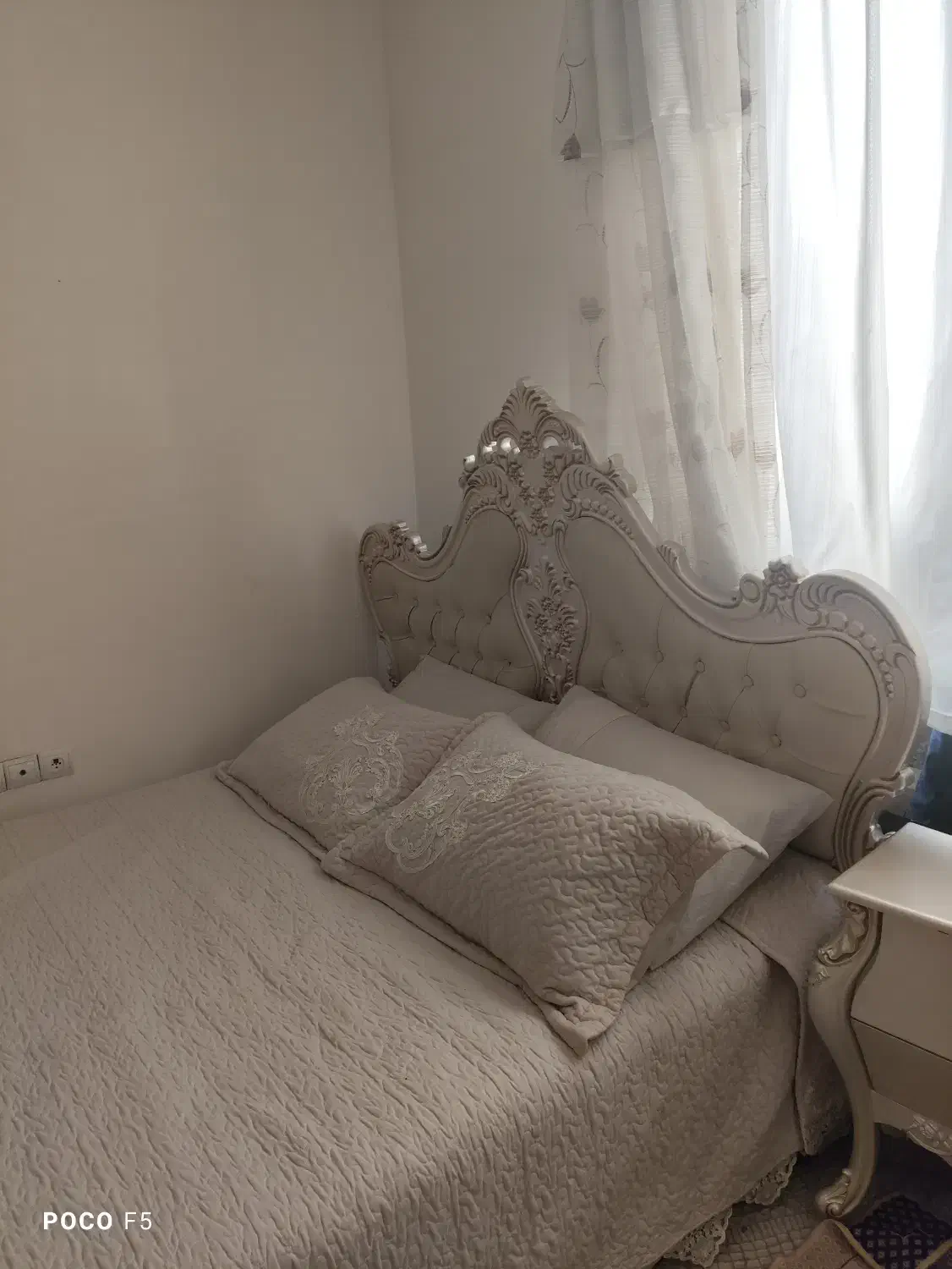 تخت دونفره همراه آینه دراور|تخت و سرویس خواب|مشهد, شهرک رازی (شهرک غرب)|دیوار