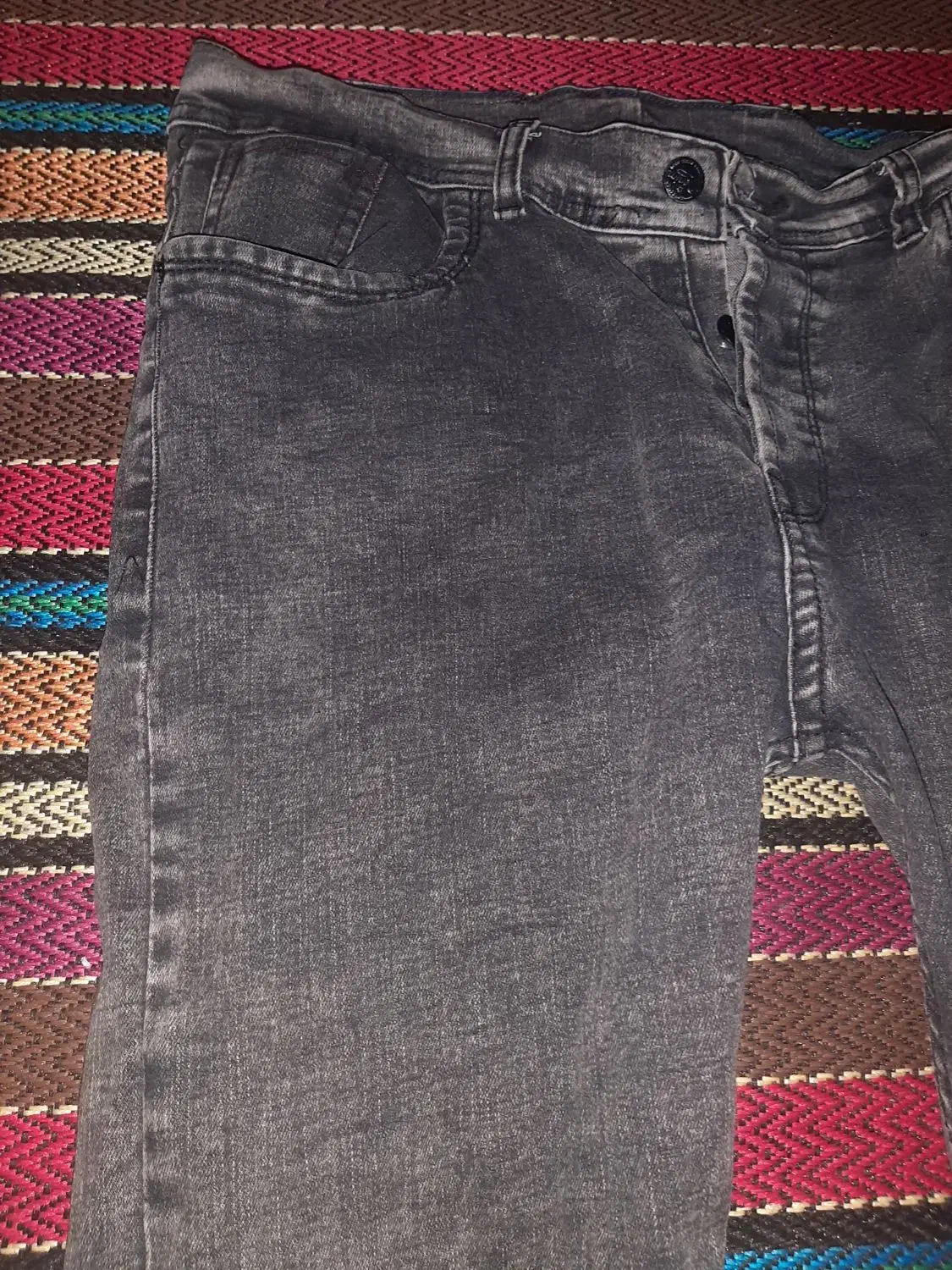 شلوار جین|لباس|صدرا-فارس, فاز ۱|دیوار