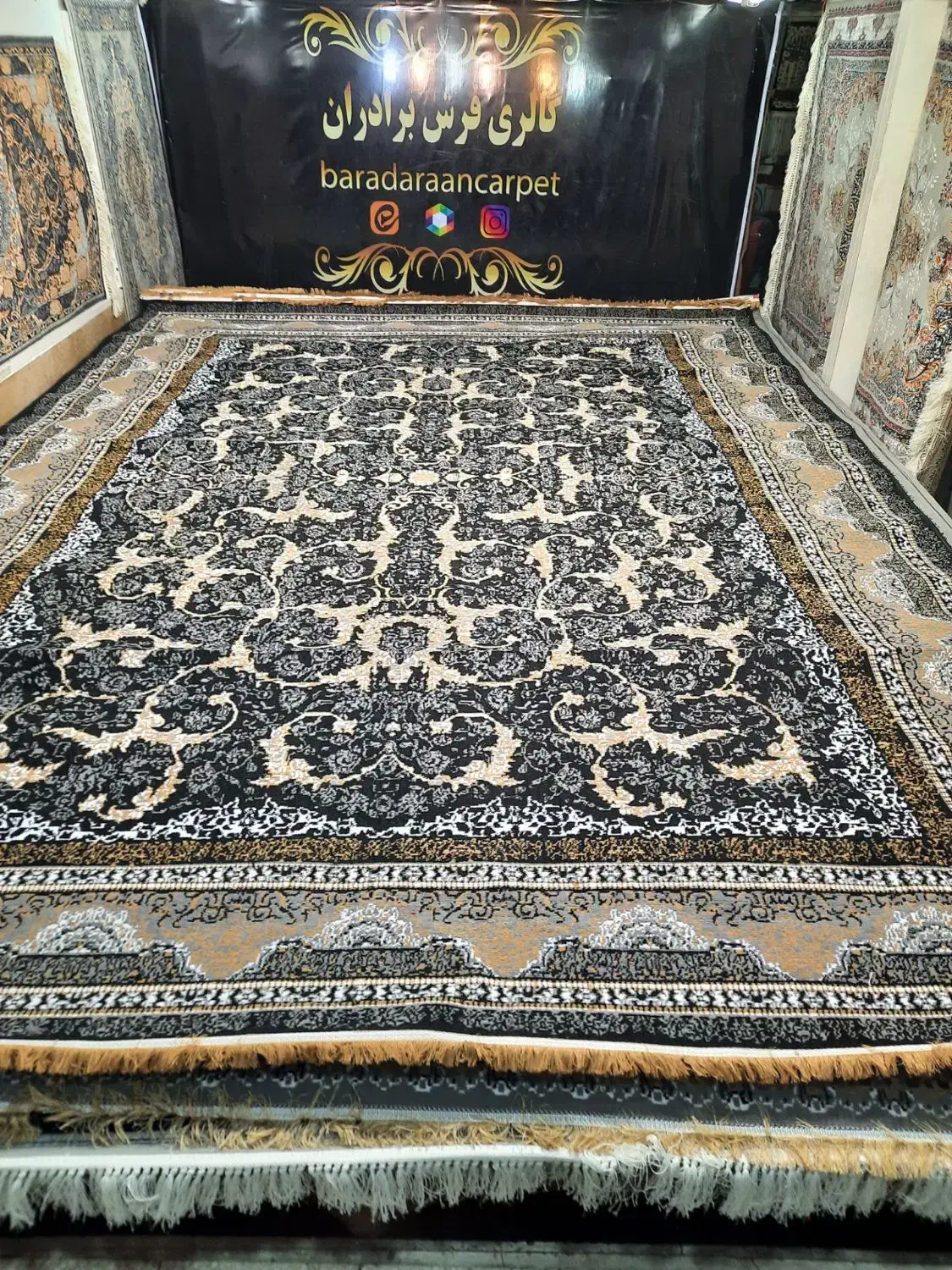 ۱۲ متری ارزون قیمت|فرش|مشهد, مصلی (کارمندان اول)|دیوار