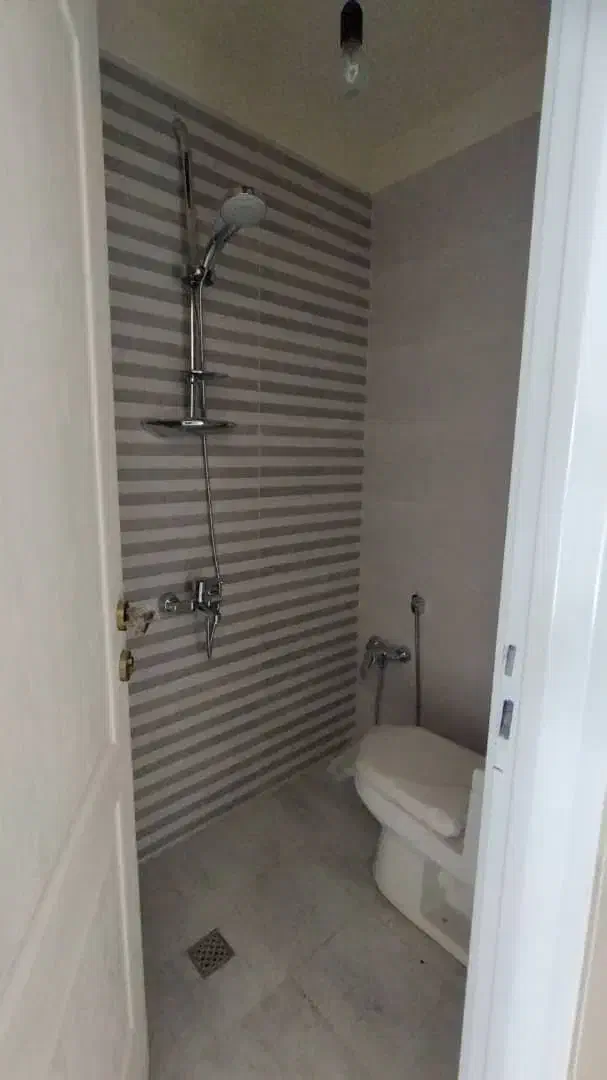 آپارتمان ۸۳ متری تک واحدی نوساز