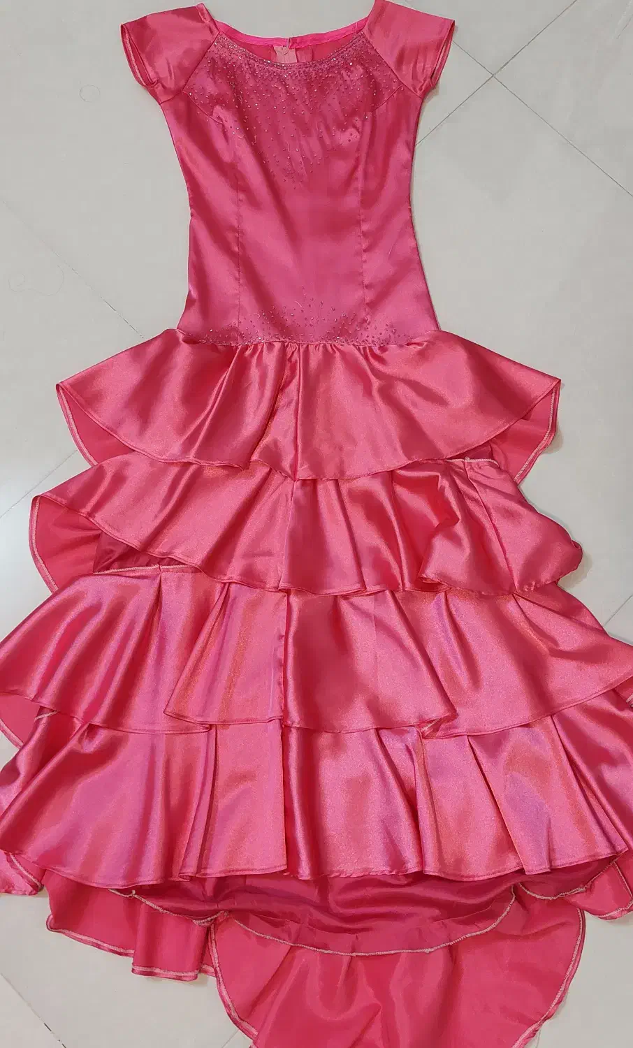 پیراهن مجلسی|لباس|نیشابور, شهرک قدس|دیوار