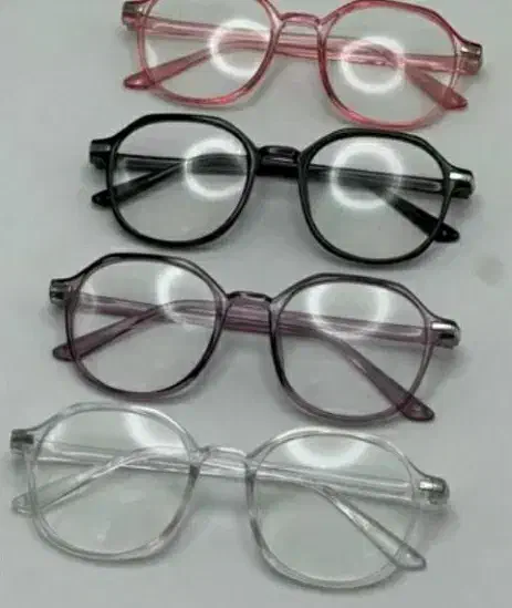 عینک پیدا شده|اشیا|ایذه, |دیوار