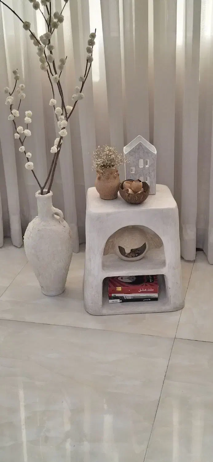 شاخه گل داخل کوزه|گل مصنوعی|گلستان (تهران), |دیوار