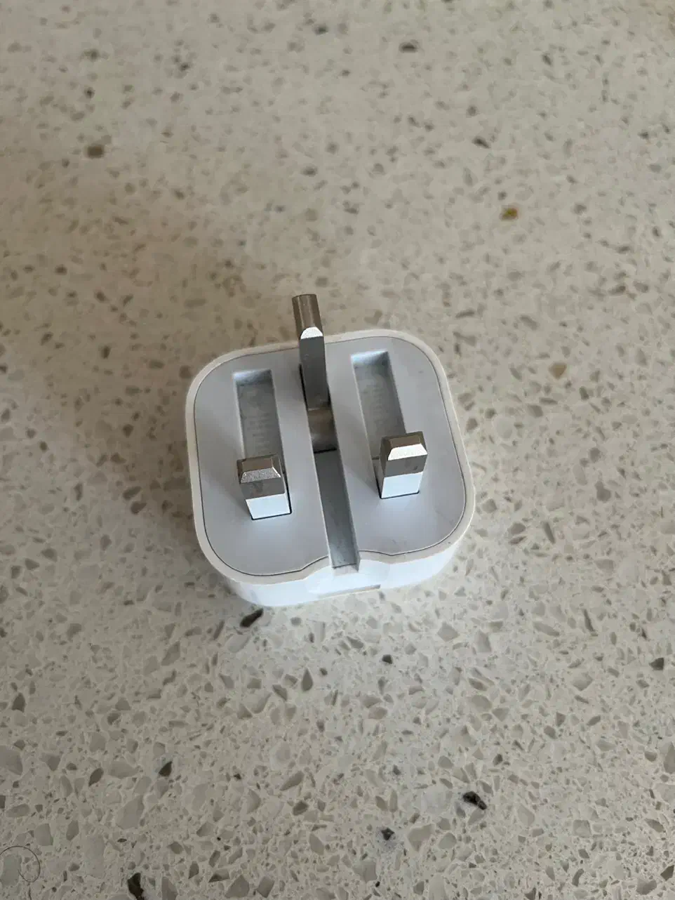 آداپتور اصلی اپل ۱۰ وات|لوازم جانبی موبایل و تبلت|تهران, قزل قلعه|دیوار