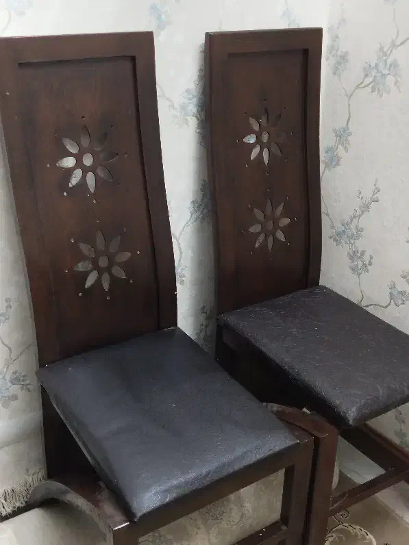 میز ناهارخوری چهار نفره شیشه گرد|میز و صندلی غذاخوری|مشهد, عسگریه|دیوار