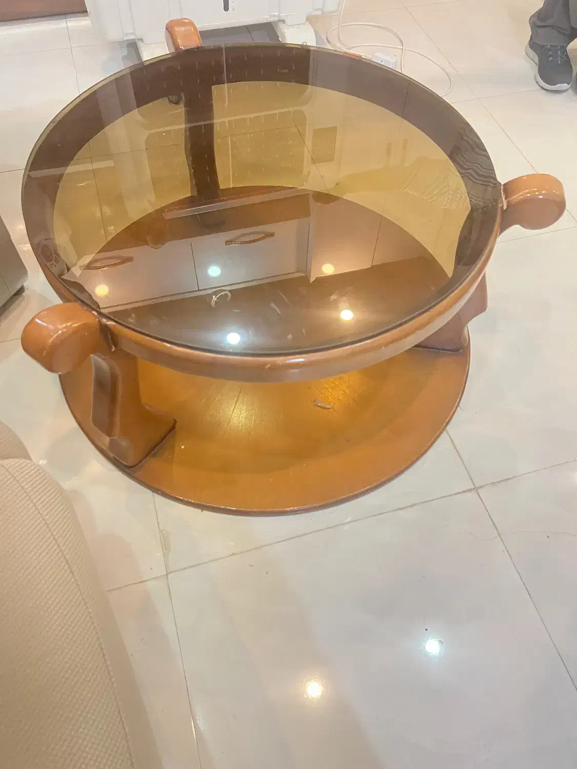 مبل ۷ نفره همراه با تخت دو نفره در حد نو|مبلمان خانگی و میز عسلی|شیراز, شهرک آرین|دیوار