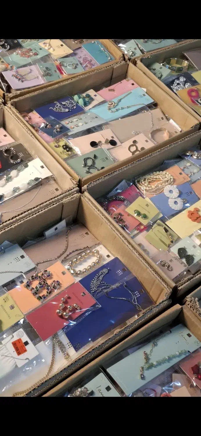 آویز طلایی|بدلیجات|بندر انزلی, پردیس|دیوار