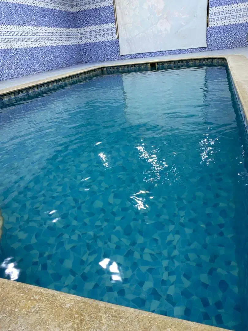 ویلا دو خواب استخر آبگرم|اجارهٔ کوتاهمدت ویلا و باغ|خمینیشهر, |دیوار