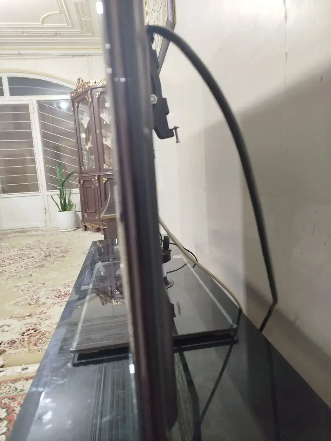 تلویزیون 46 اینچ|تلویزیون و پروژکتور|همدان, |دیوار