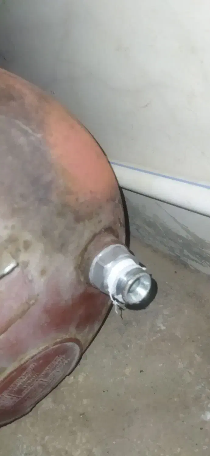 مخزن باد|قطعات یدکی و لوازم جانبی|تربت‌حیدریه, مسجد جامع|دیوار