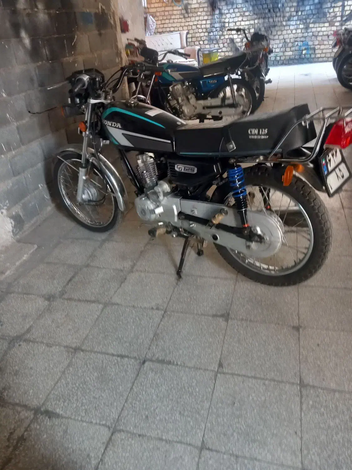 هندا۹۵|موتورسیکلت|کاشان, کارگر|دیوار