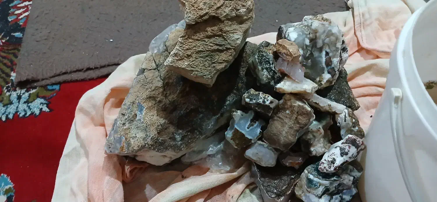 سنگ عقیق|جواهرات|اسفراین, |دیوار