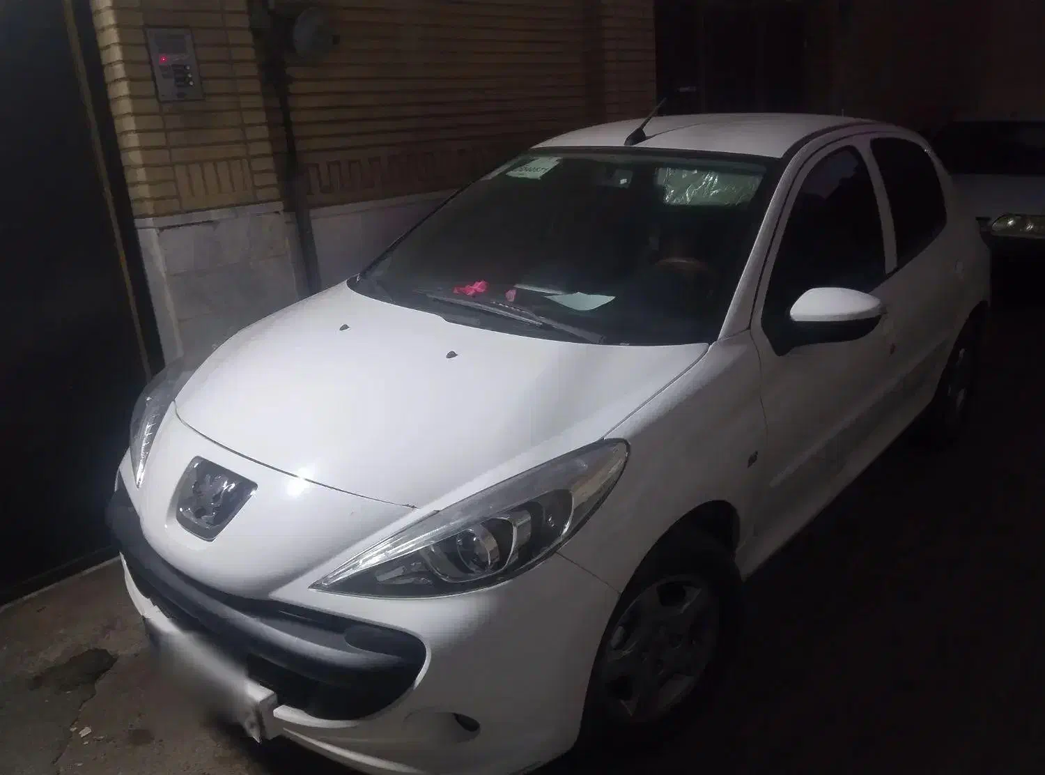 ۲۰۷ سفید ۱۴۰۳|خودرو سواری و وانت|قم, سراجه (۱۵ خرداد)|دیوار