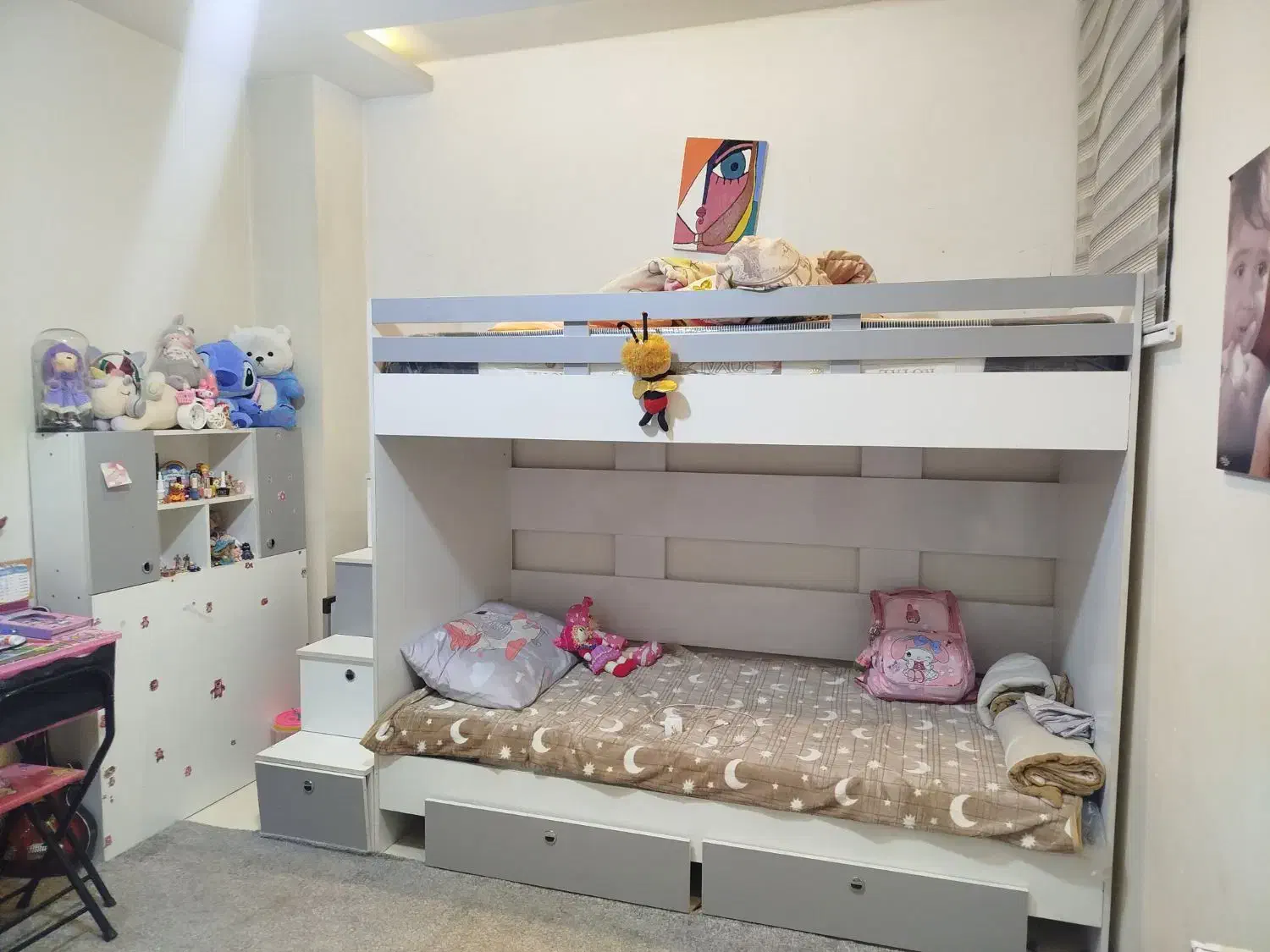 تخت دو طبقه نوجوان همراه با میز تحریر|تخت و سرویس خواب|اصفهان, شیخ طوسی|دیوار