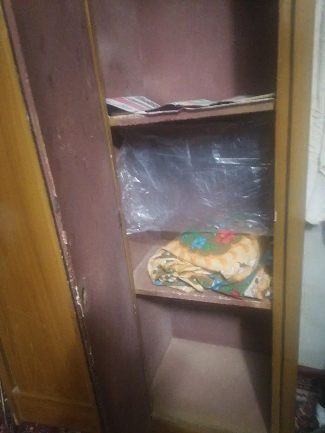 کمد چوبی ساده|جاکفشی، کمد، دراور|یزد, |دیوار