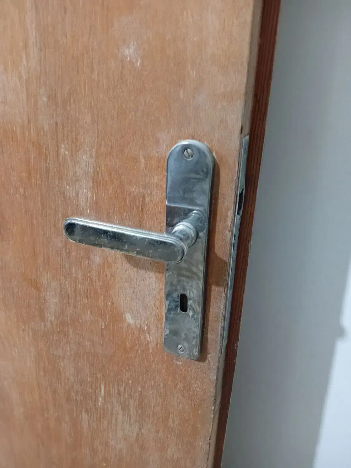 تعدادی در چوبی و آلمینیومی و پنجره|مصالح و تجهیزات ساختمان|دامغان, |دیوار