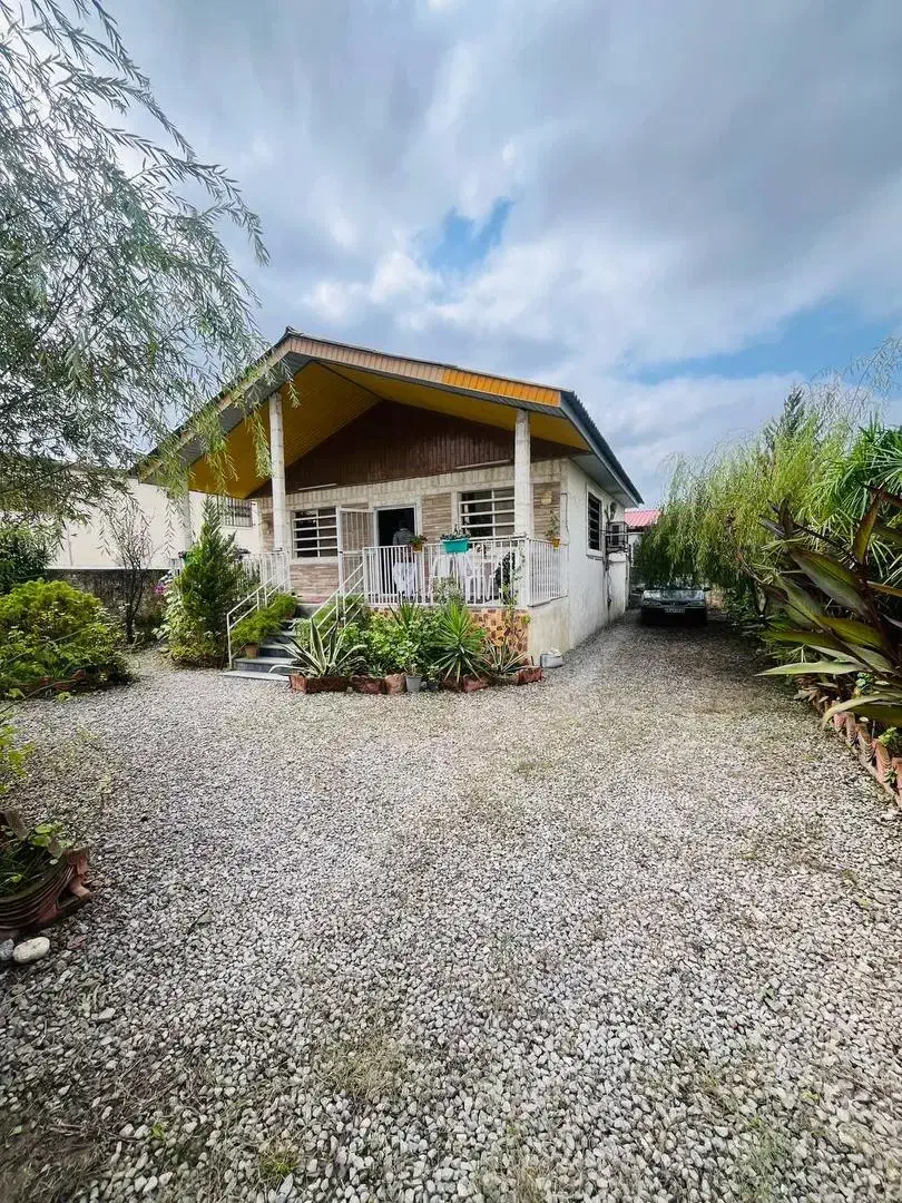 ویلاباغ کلنگی۳۵۰متری/تراسش شبیه خونه مامانبزرگمونه|فروش خانه و ویلا|آمل, |دیوار