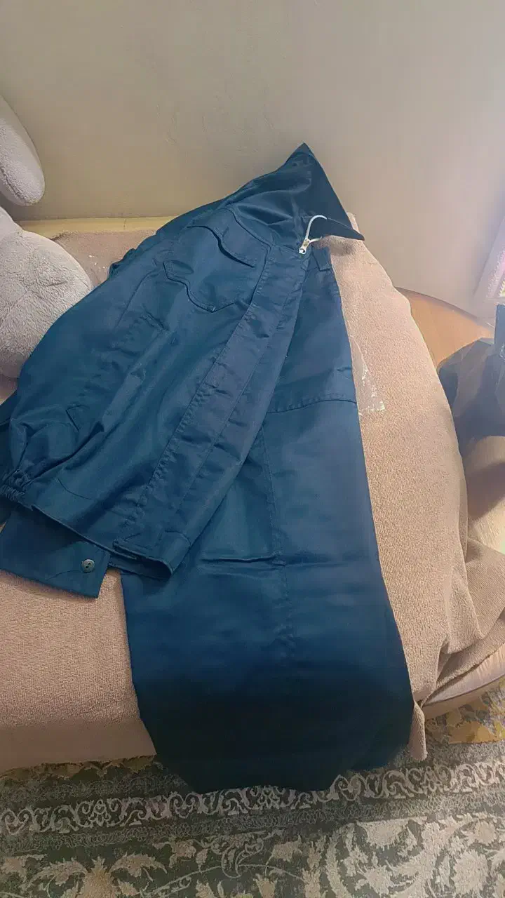 لباس کار|لباس|مشهد, یاس|دیوار