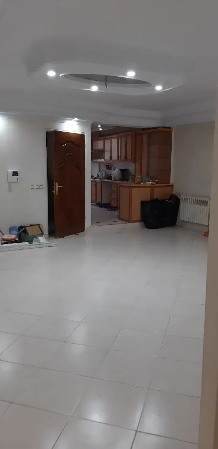 ۱۰۰متر تخلیه تک واحدی چهارراه استقلال