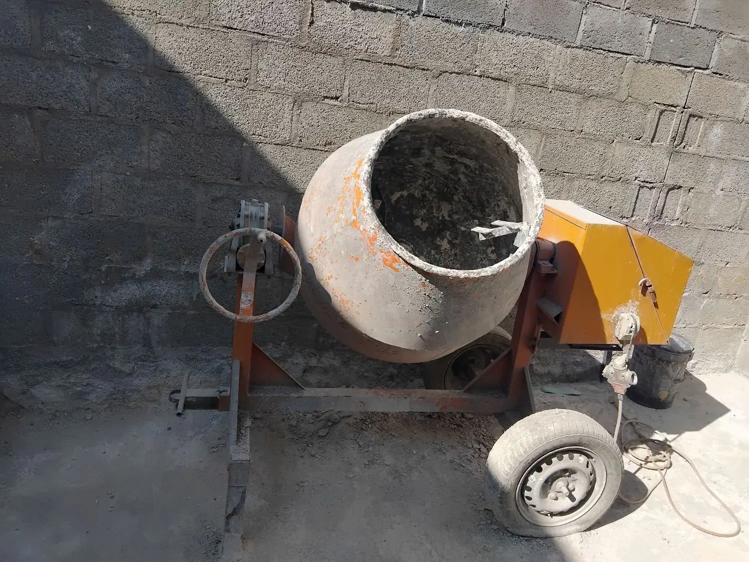 فروش بتونیر(خلاطه) با کیفیت خوب|ماشینآلات صنعتی|گله دار, |دیوار