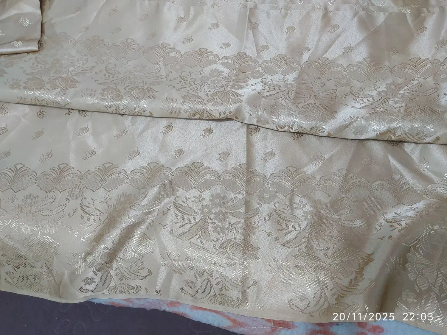 پرده ضخیم شامی رنگ نخودی طلایی|پرده، رانر، رومیزی|مشهد, فاطمیه|دیوار