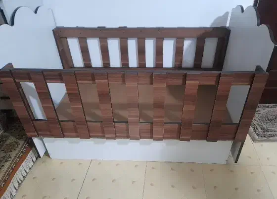 تخت کودک گهواره ای|تخت و صندلی بچه|محمدشهر, محمدشهر|دیوار