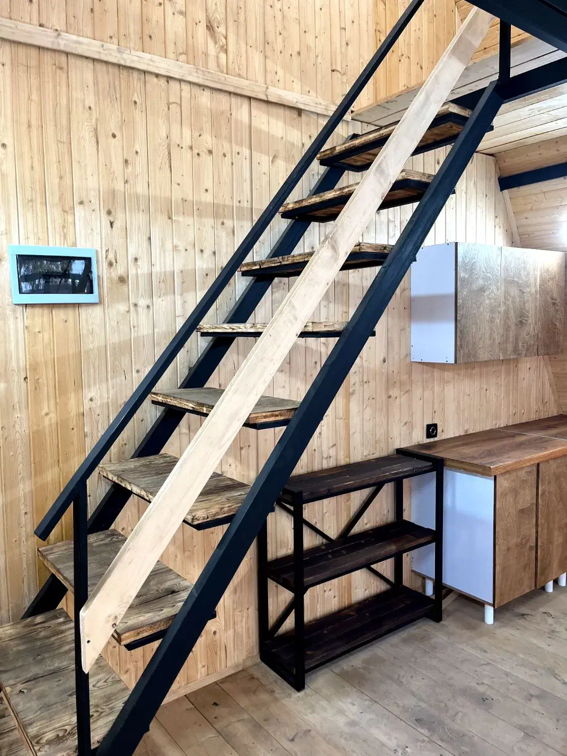 کلبه سوئیسی عابد|خدمات پیشه و مهارت|قائم‌شهر, |دیوار