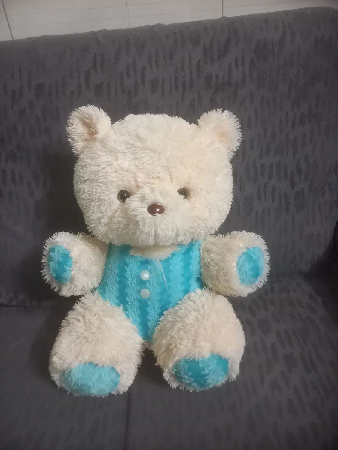 عروسک|اسباب‌بازی بچه|اصفهان, قهجاورستان|دیوار