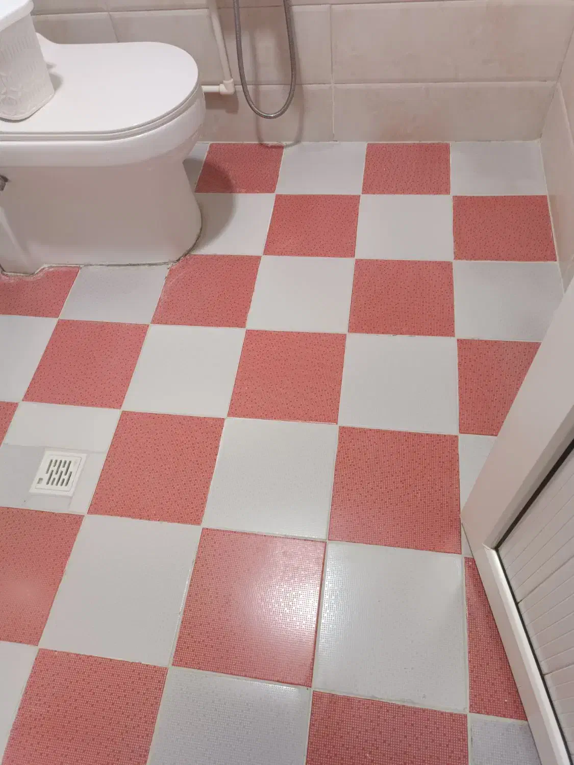 بند کشی حمام سرویس جلوگیری از نم ورطوبت آب بندی|خدمات پیشه و مهارت|ارومیه, |دیوار