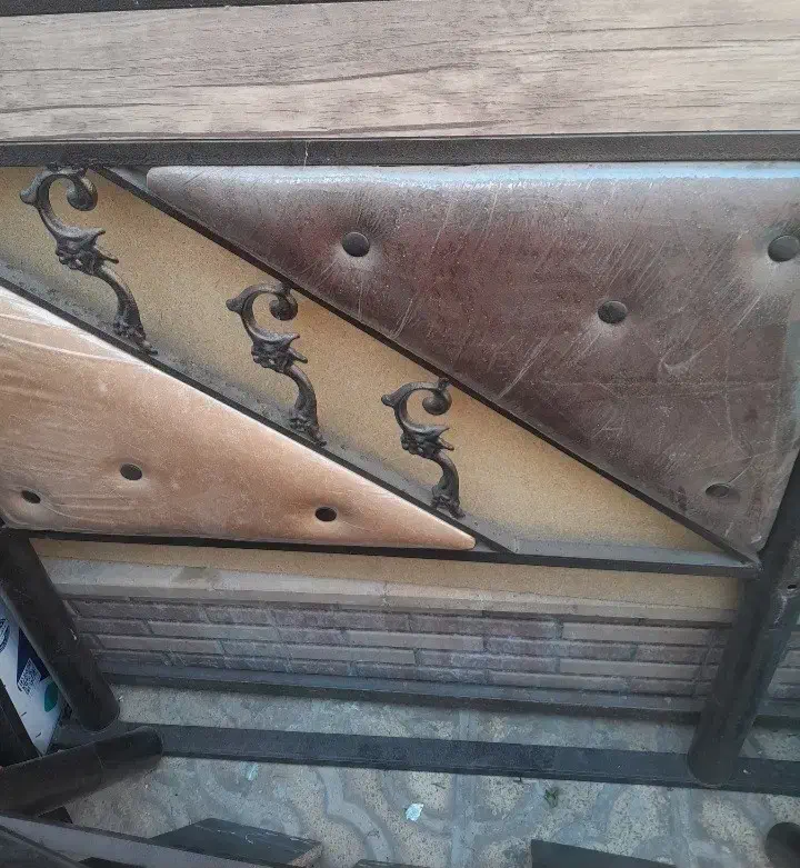 ۲عددتخت|تخت و سرویس خواب|تربت‌حیدریه, ترمینال|دیوار