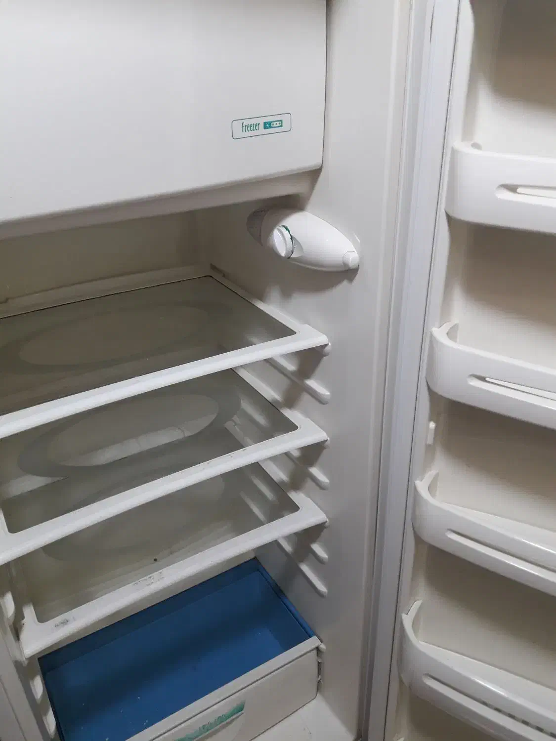 یخچال ۴ستاره پارس سفید|یخچال و فریزر|رشت, باهنر|دیوار