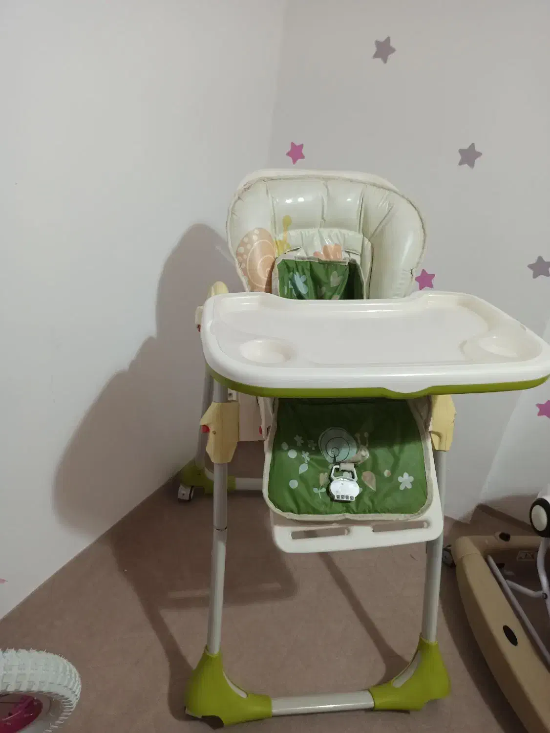 صندلی غذای کودک|تخت و صندلی بچه|خوی, |دیوار