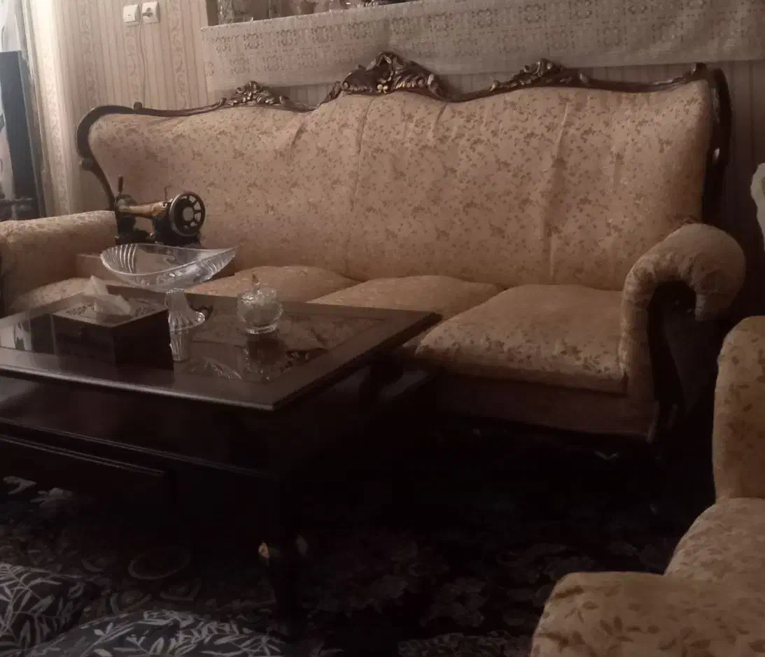مبلمان کلاسیک۹ نفره|مبلمان خانگی و میز عسلی|تهران, افسریه جنوبی|دیوار