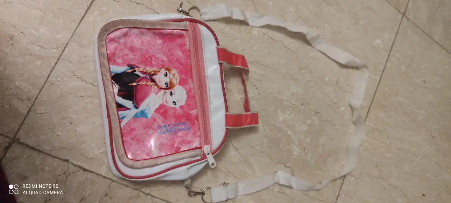 کیف کودکانه دخترانه|کیف، کفش، کمربند|دماوند, گیلاوند|دیوار