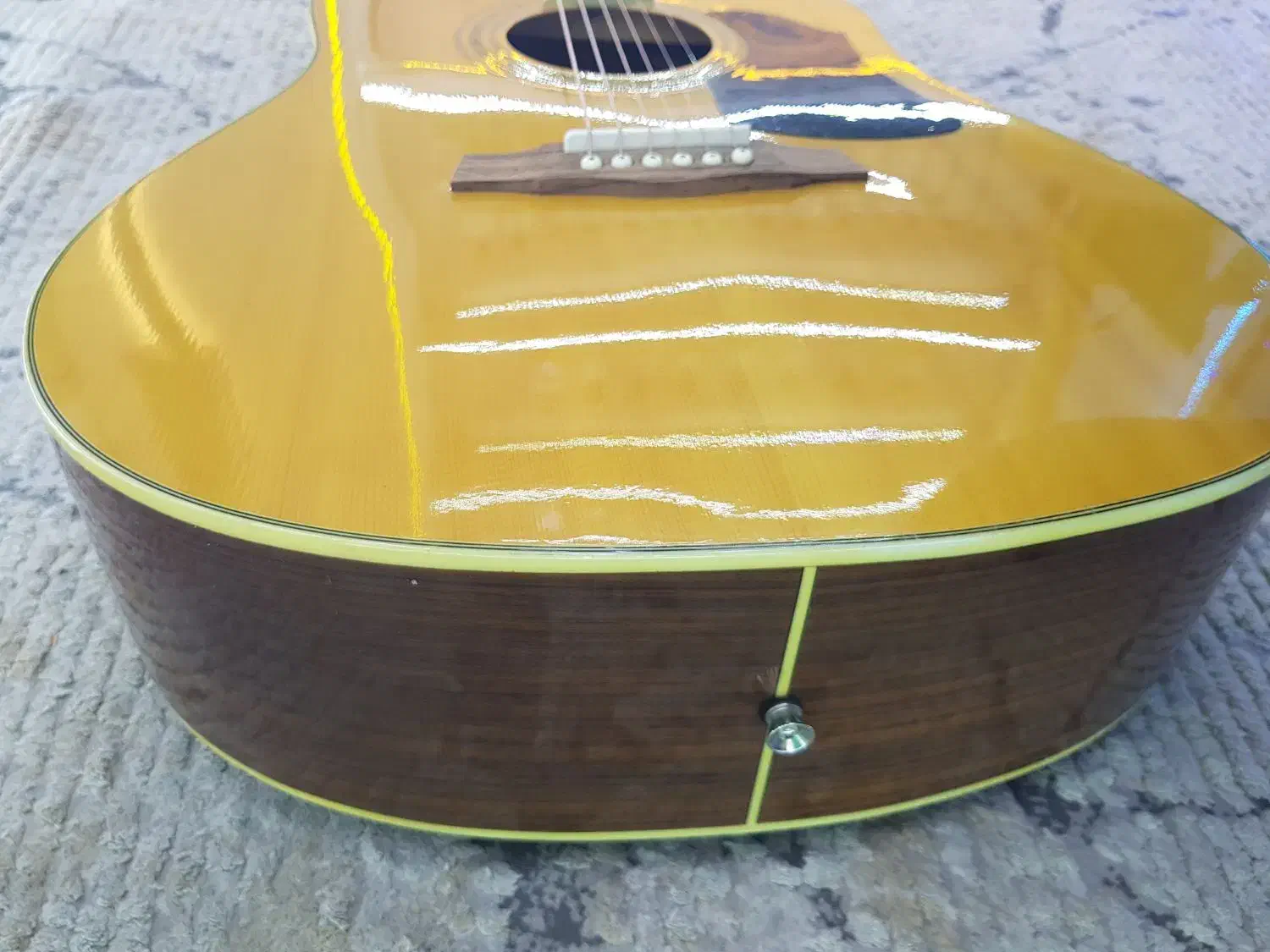 گیتار اکوستیک حرفه ای رودریگرز اورجینال|گیتار، بیس، امپلیفایر|ایلام, |دیوار